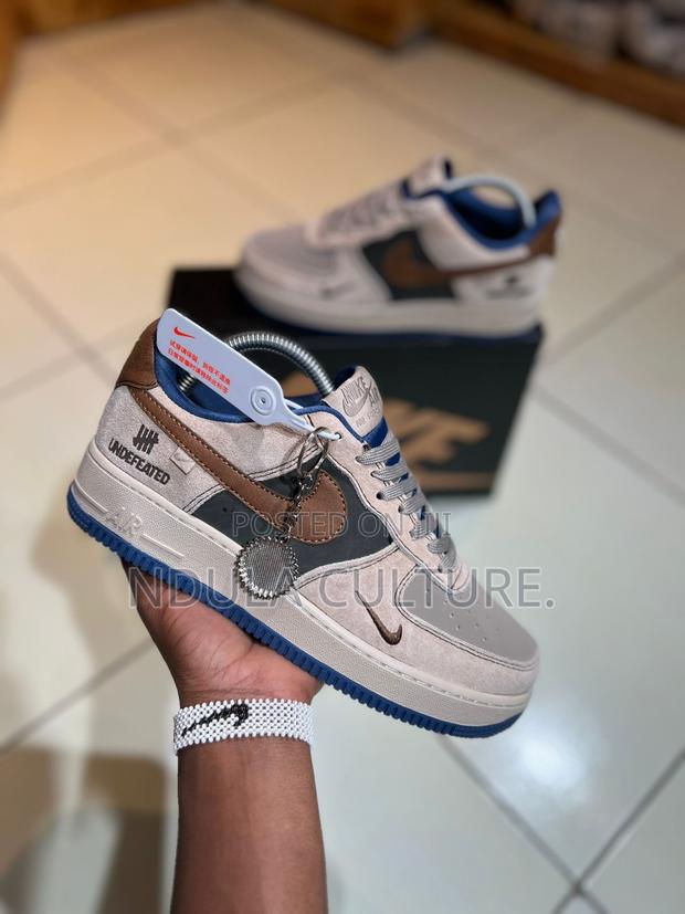 Nike Airforce 1 Undefeated X Gucci - main view