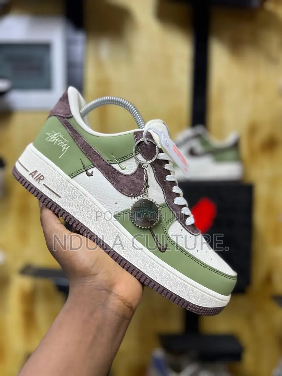 Nike Airforce 1 Undefeated X Gucci