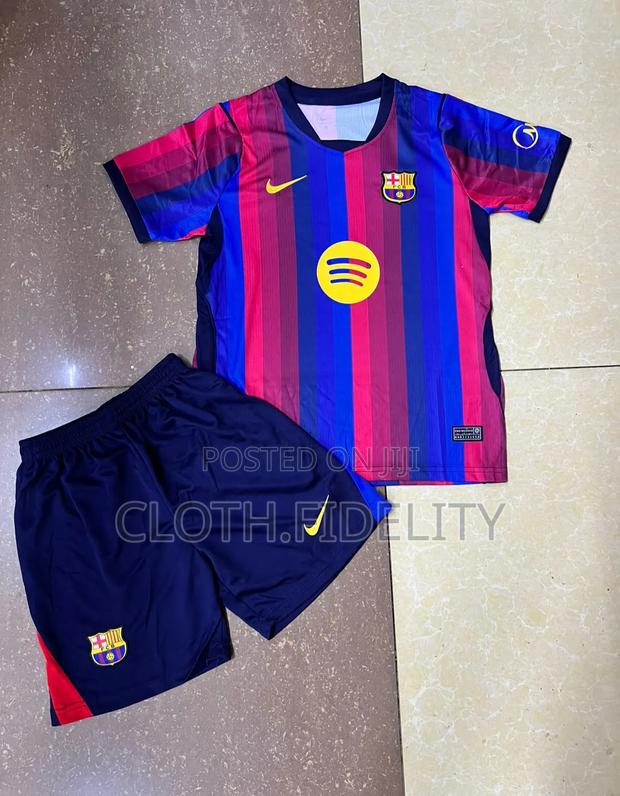 Barcelona Home Kids Kit 26/27. - main view
