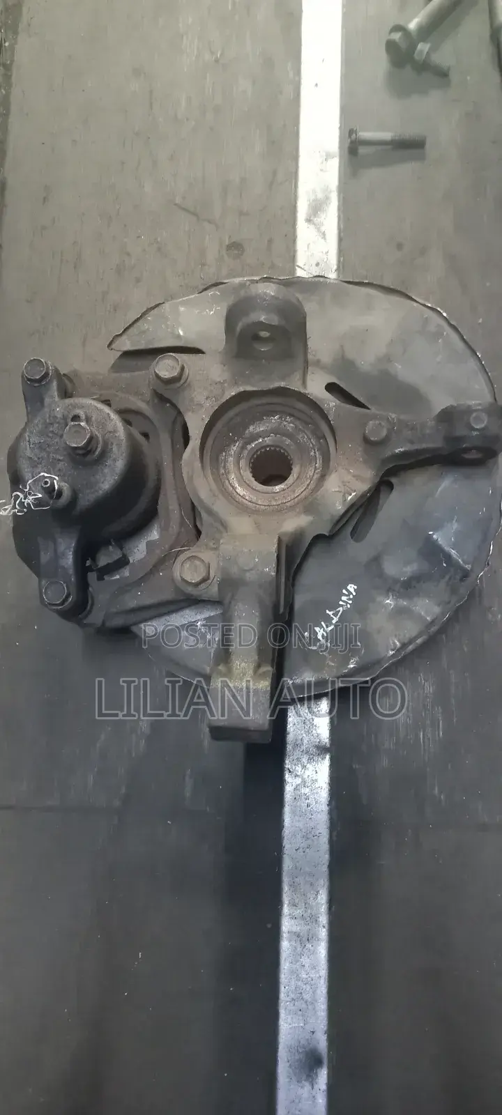 Front Caldina Hub