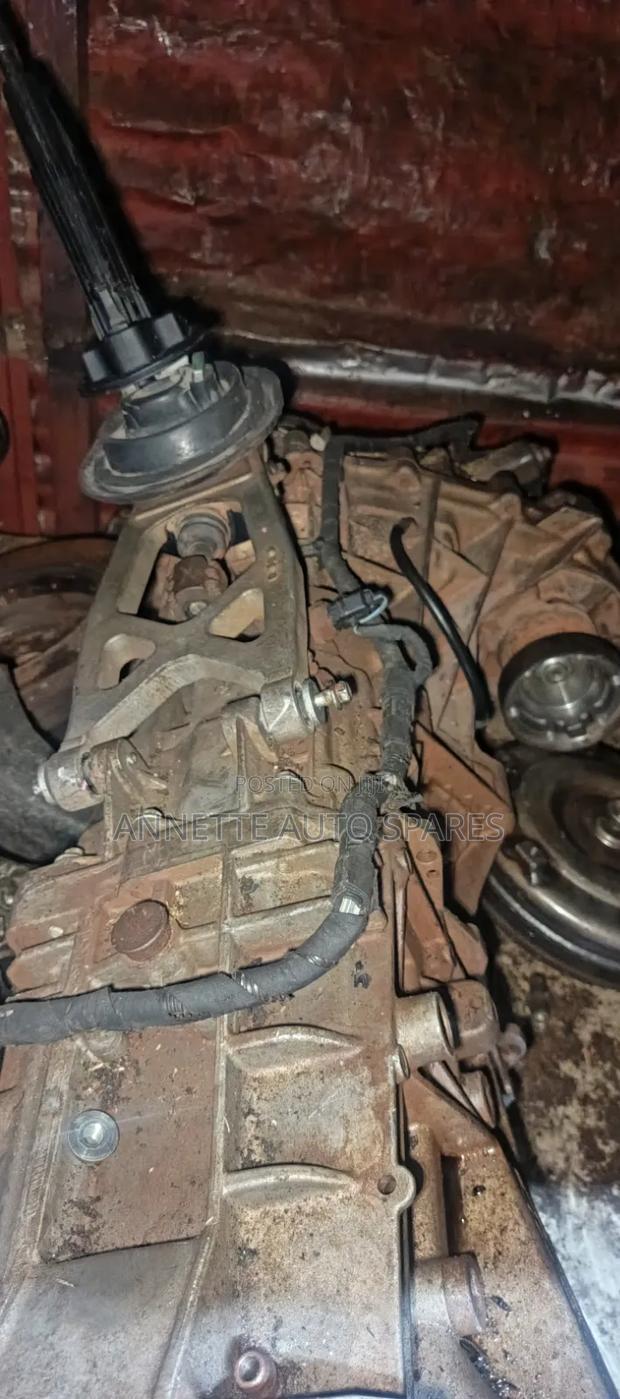 Complete Gearbox 2.2 Manual 6speed - thumbnail 3