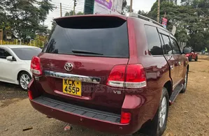 Toyota Land Cruiser 2010 Red