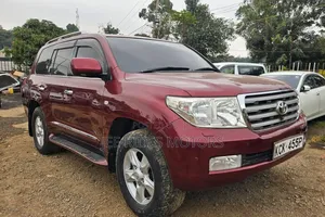 Toyota Land Cruiser 2010 Red