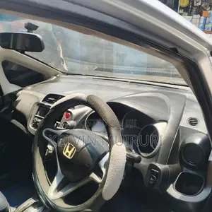 Honda Fit Automatic 2012 Gray
