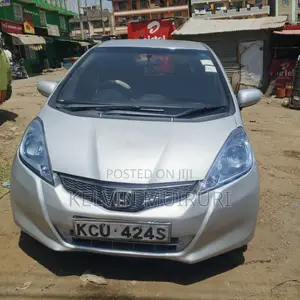Honda Fit Automatic 2012 Gray