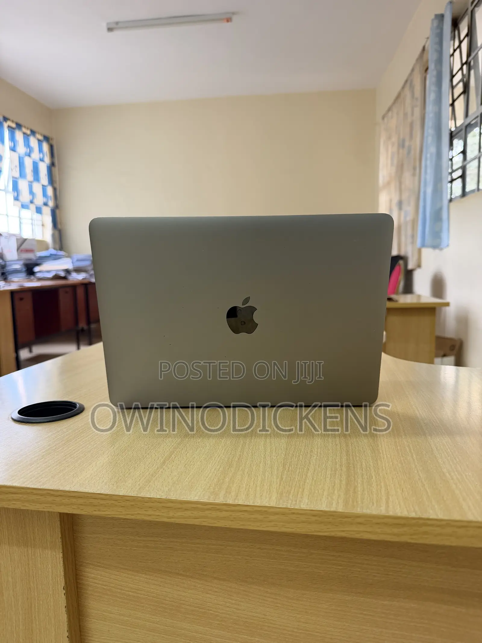 Laptop Apple MacBook 8GB Intel Core i5 SSD 512GB
