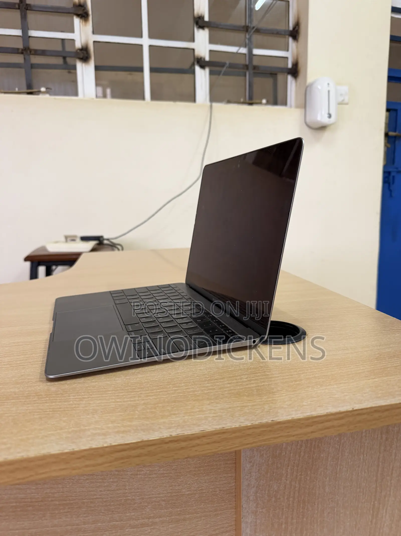 Laptop Apple MacBook 8GB Intel Core i5 SSD 512GB
