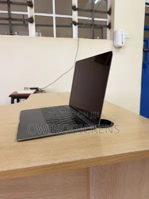 Laptop Apple MacBook 8GB Intel Core i5 SSD 512GB