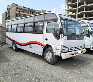 Isuzu NQR 2017 White