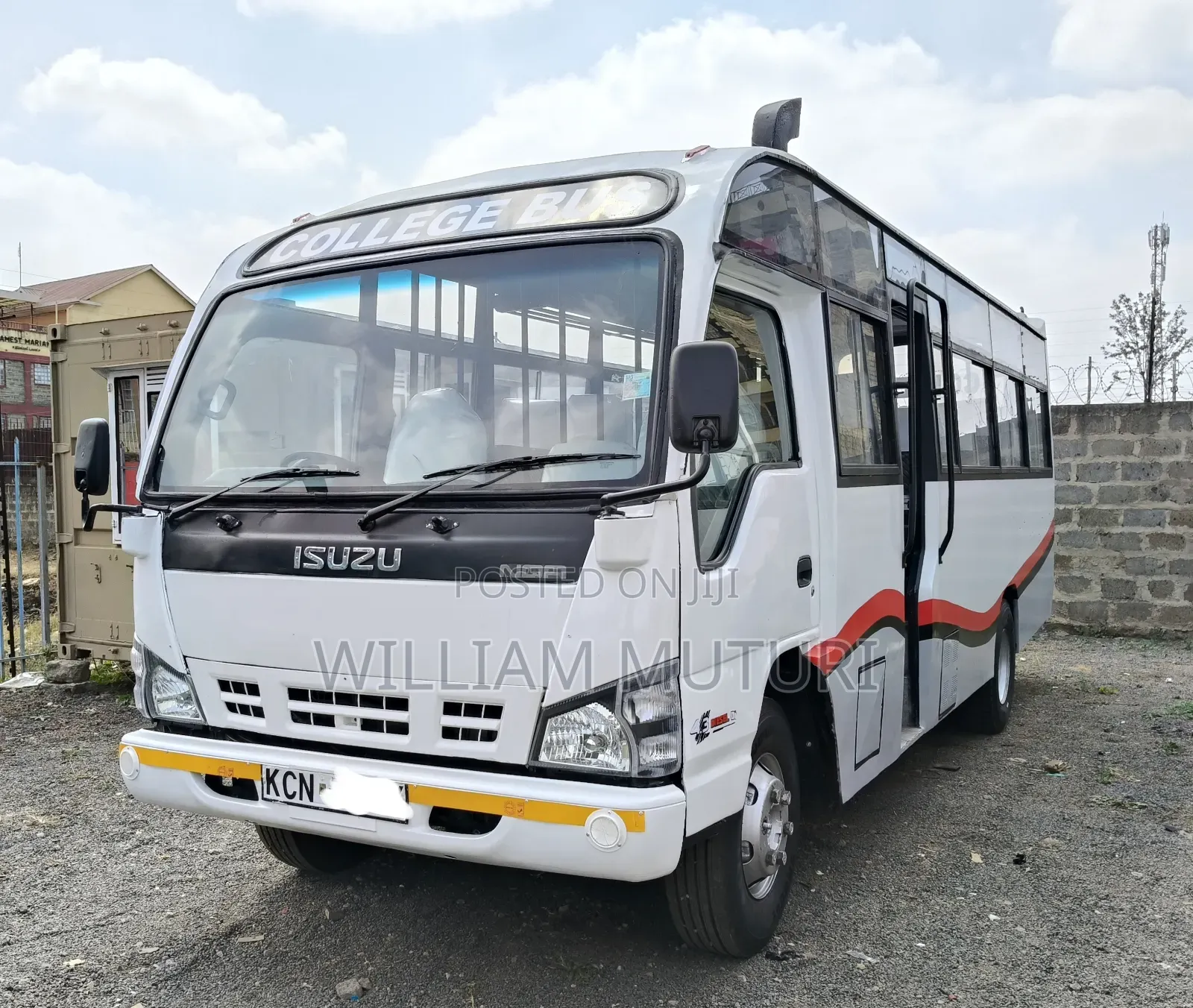 Isuzu NQR 2017 White