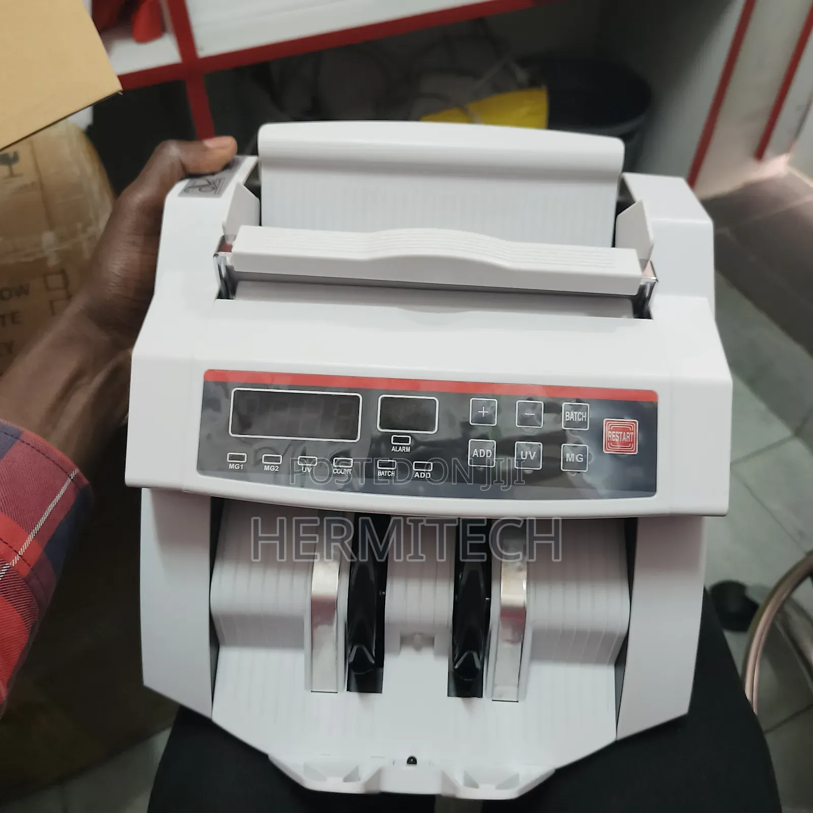 Bill Counting Machine Detects Fake Currency