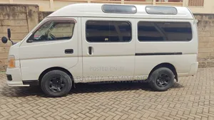 Nissan Caravan (Urvan) 2010 White