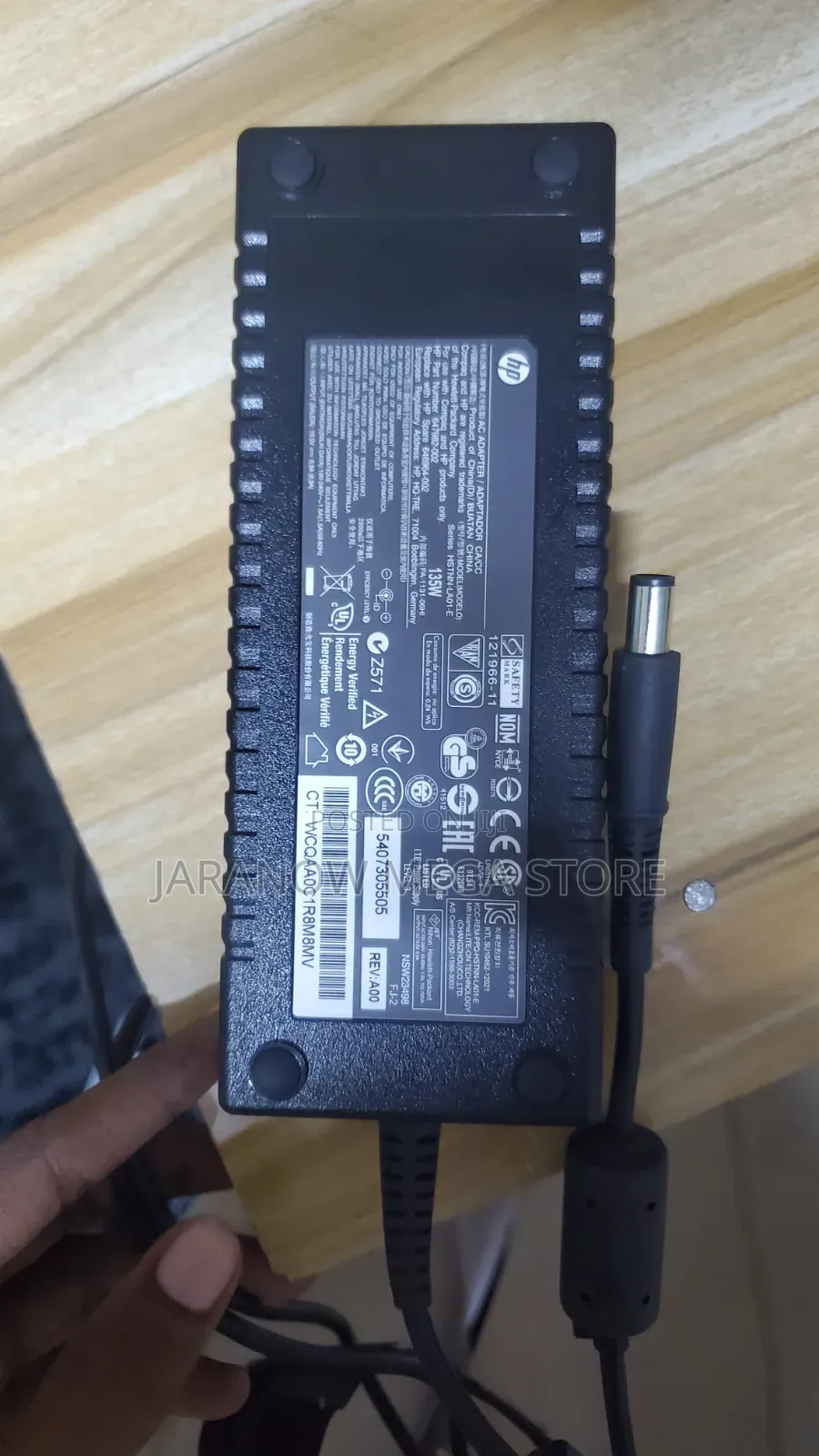 Original HP 135W Laptop AC Adapter / Charger (19.5V - 6.9A)
