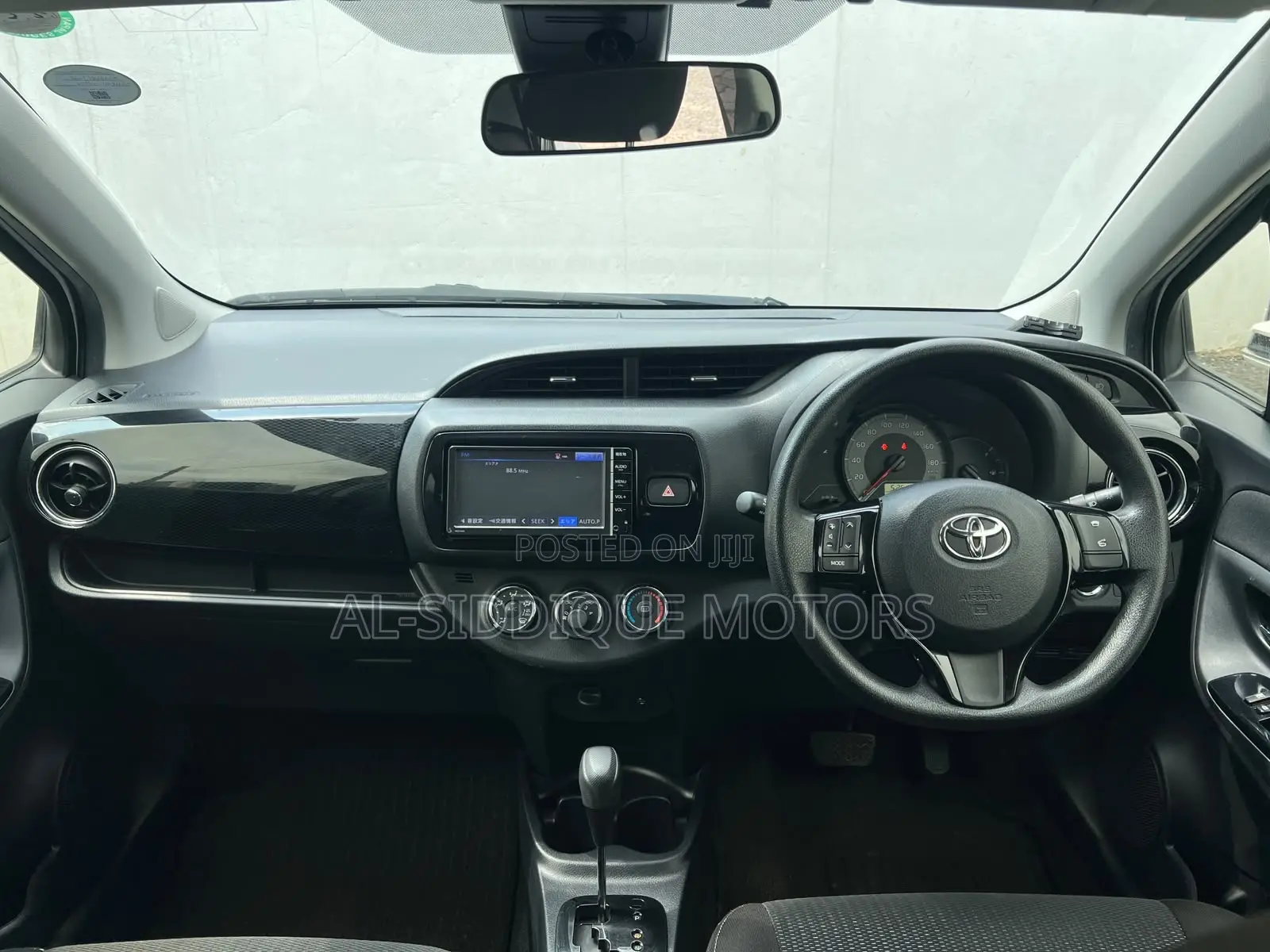 Toyota Vitz 1.0 FWD 5dr 2020 White