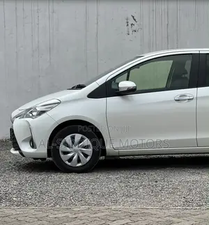 Toyota Vitz 1.0 FWD 5dr 2020 White