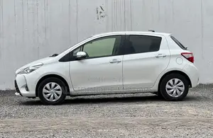 Toyota Vitz 1.0 FWD 5dr 2020 White