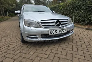 Mercedes-Benz C200 2012 Silver