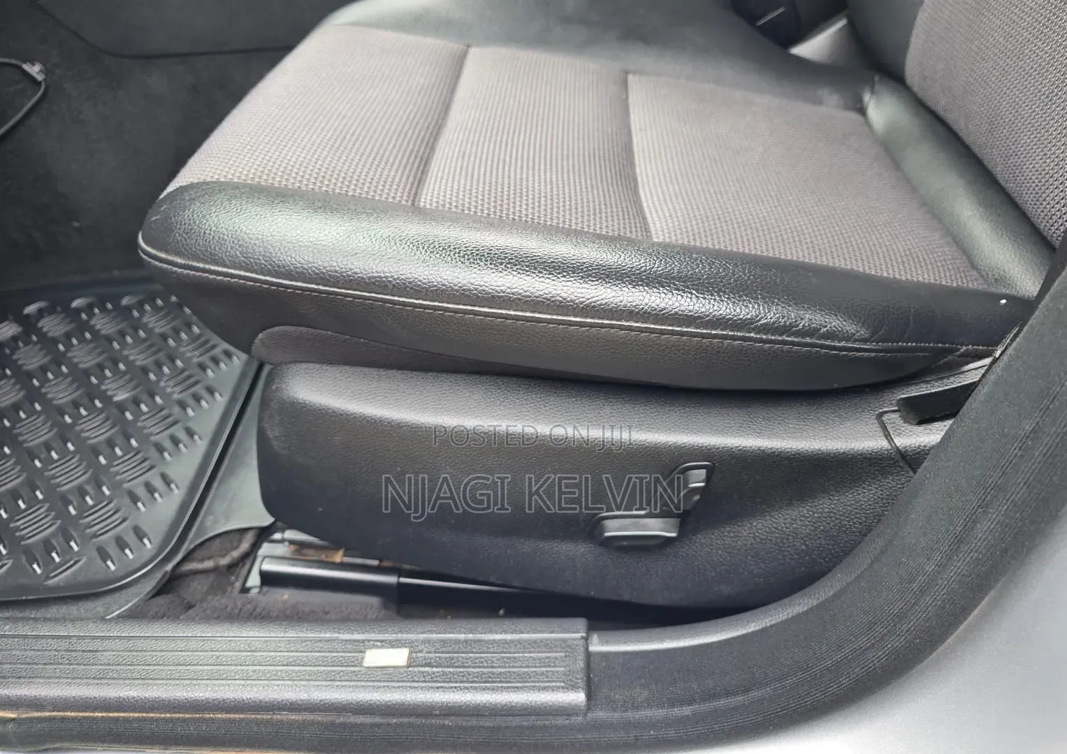 Mercedes-Benz C200 2012 Silver