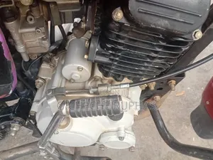 Bajaj Boxer 2023 Red