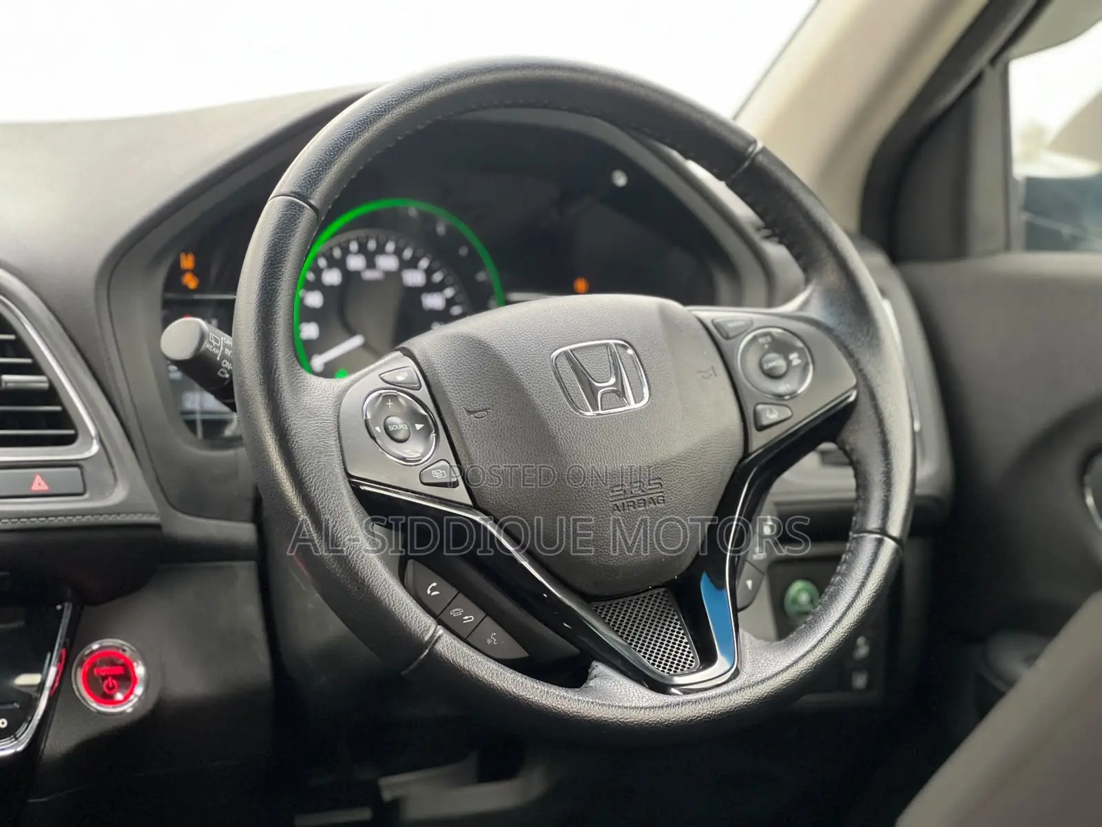 Honda Vezel 1.5 Hybrid 2WD 2019 White