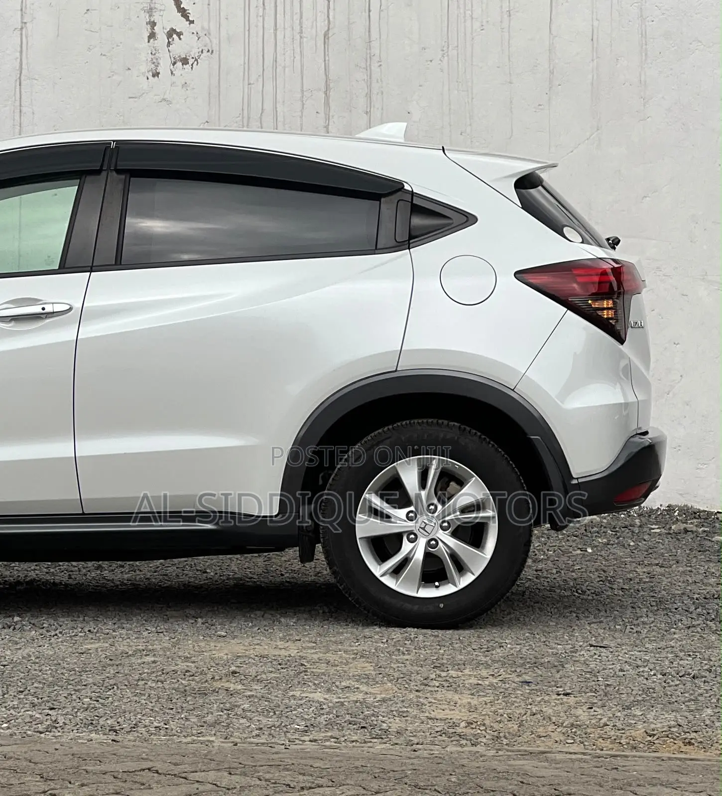 Honda Vezel 1.5 Hybrid 2WD 2019 White