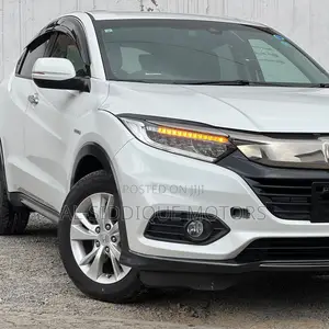 Honda Vezel 1.5 Hybrid 2WD 2019 White