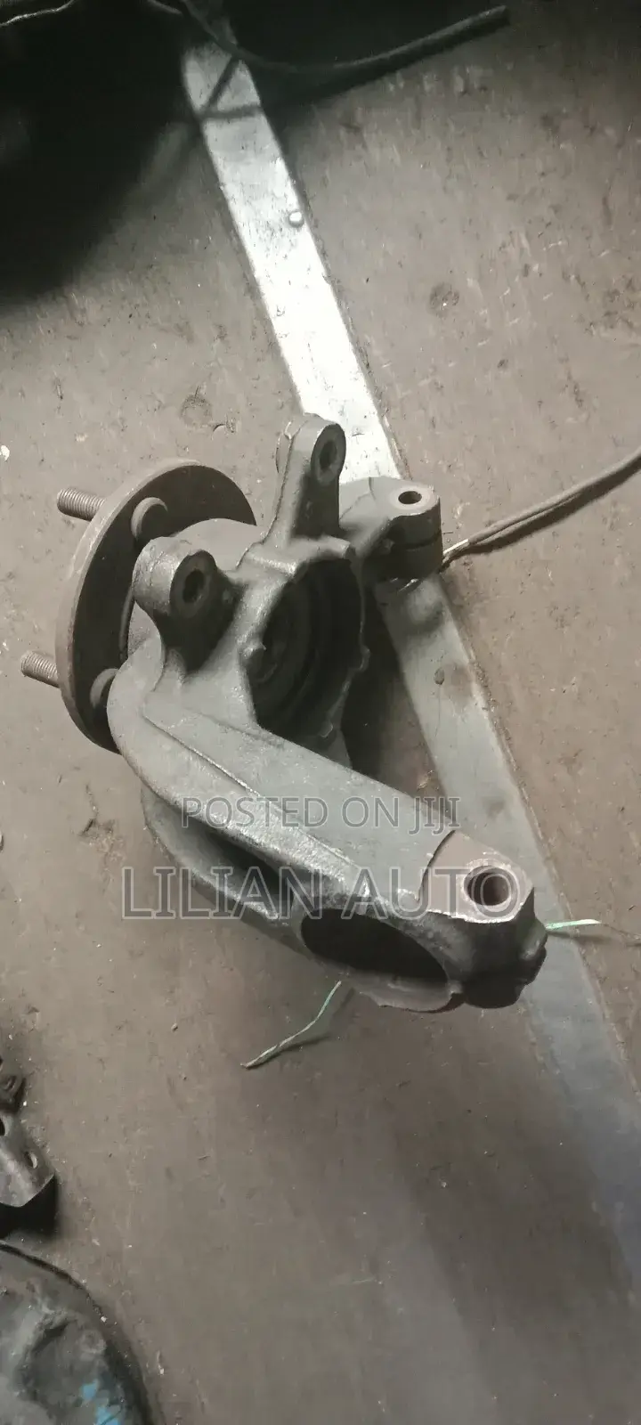 Mazda Demio Vellisa Front Hub