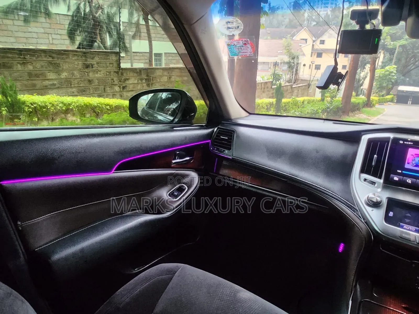 Toyota Crown 2016 Black