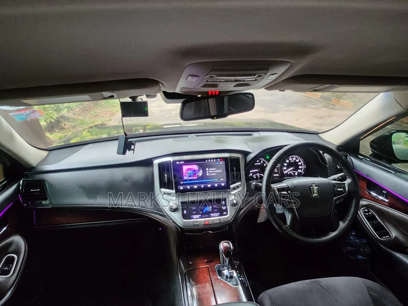 Toyota Crown 2016 Black