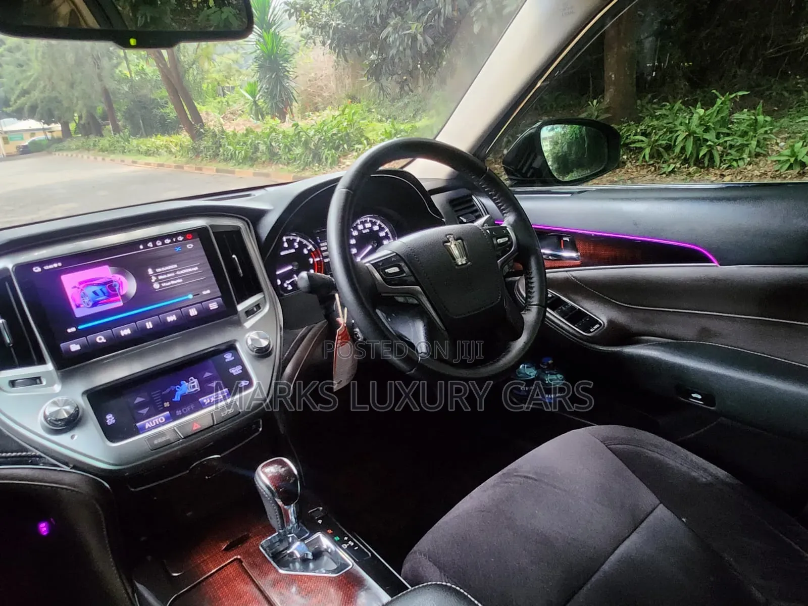 Toyota Crown 2016 Black