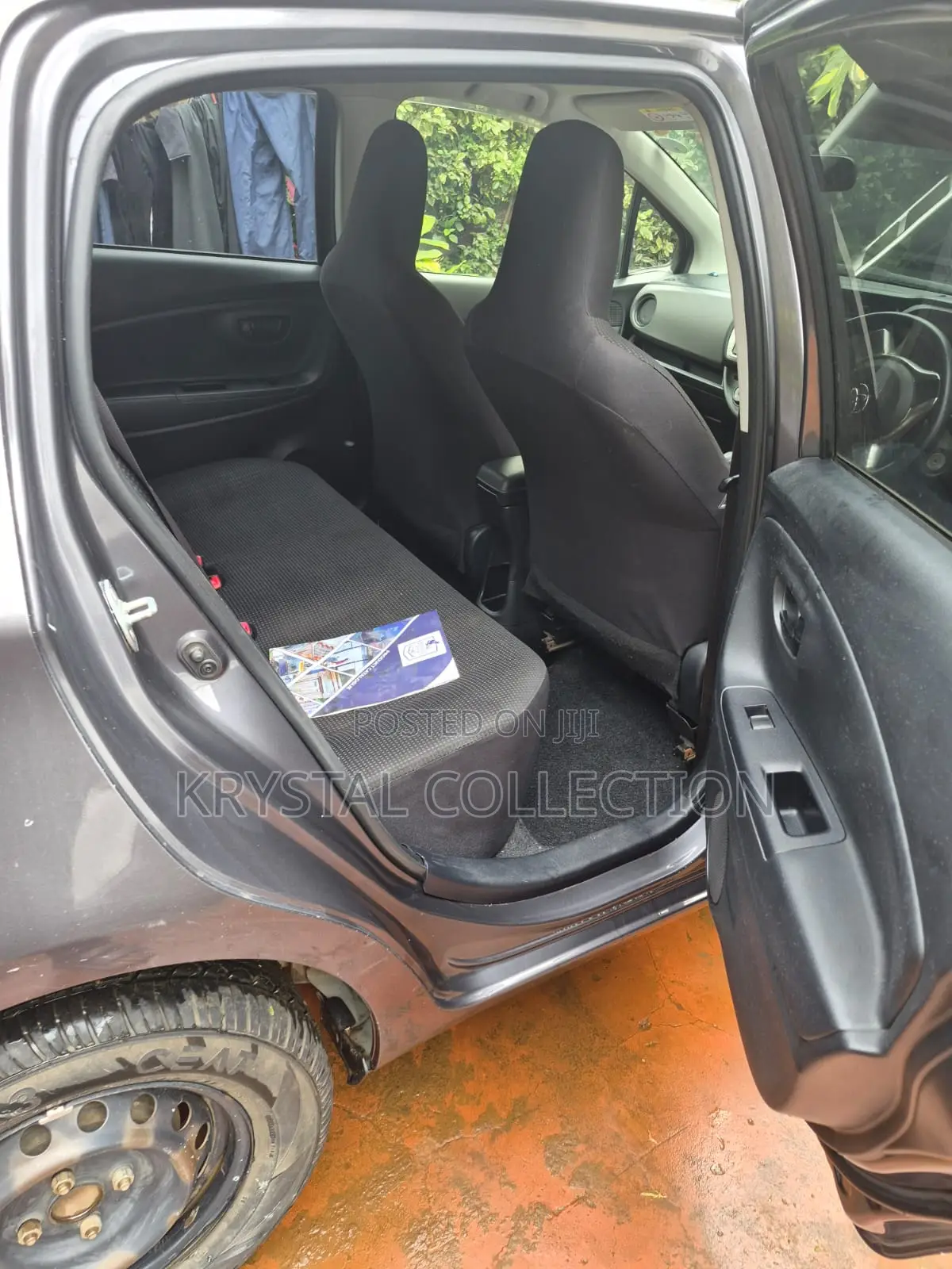 Toyota Vitz 2015 Gray