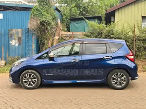 Nissan Note 2019 Blue