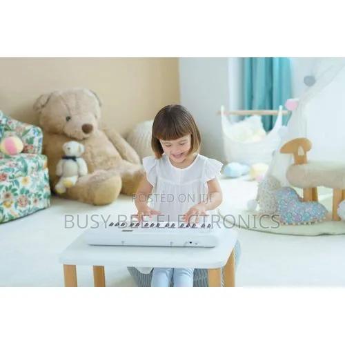 Yamaha PSS-E30 37Keys Portable Digital Keyboard - thumbnail 3