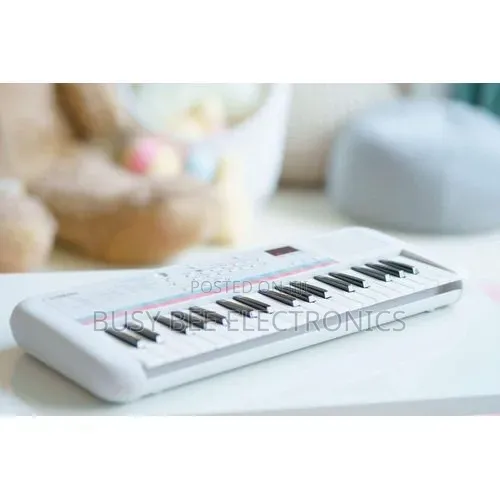 Yamaha PSS-E30 37Keys Portable Digital Keyboard