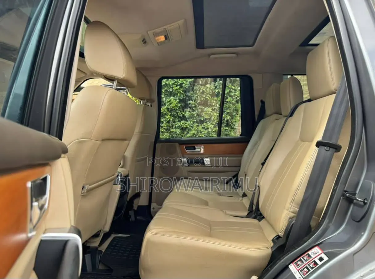 Land Rover Discovery 2014 Gray