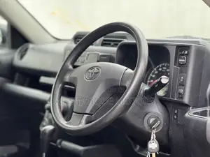 Toyota Succeed 2019 Silver