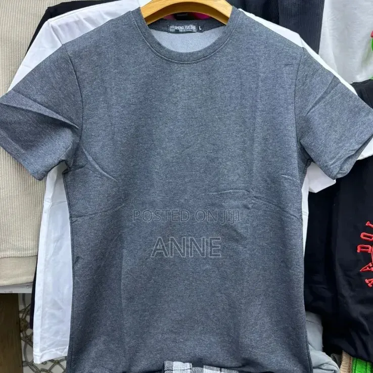 Plain Men t.shirts