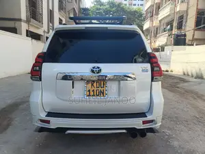 Toyota Land Cruiser Prado 2.7 2018 White