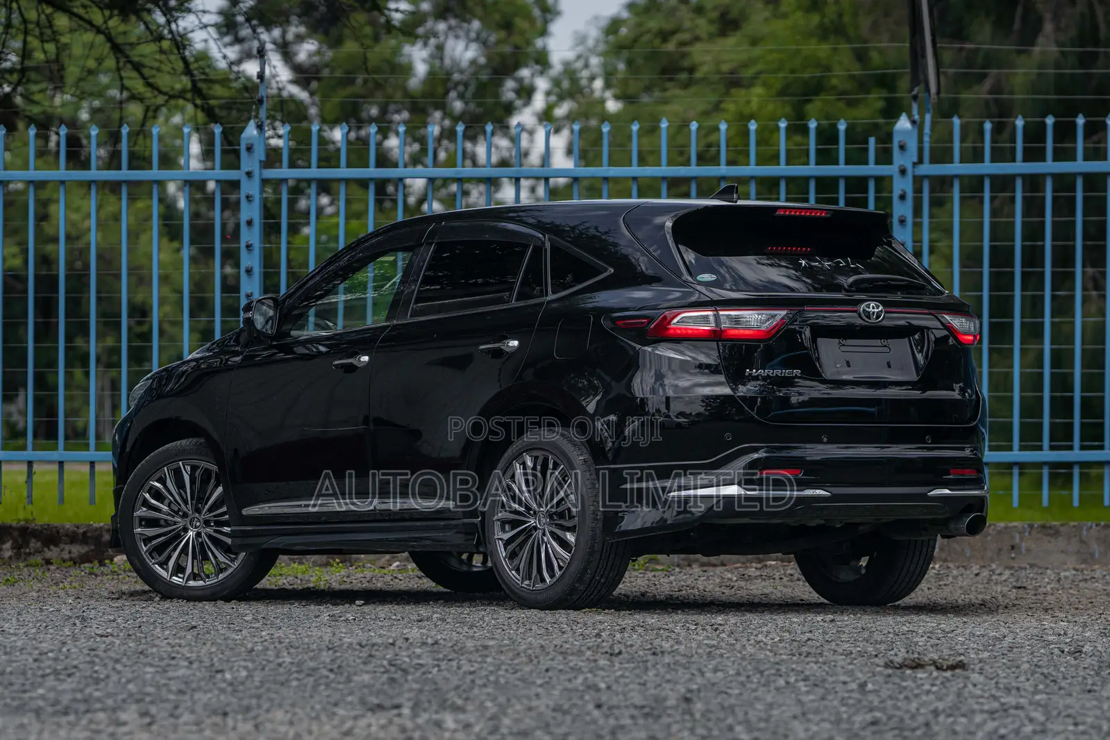 Toyota Harrier 2.0 2019 Black
