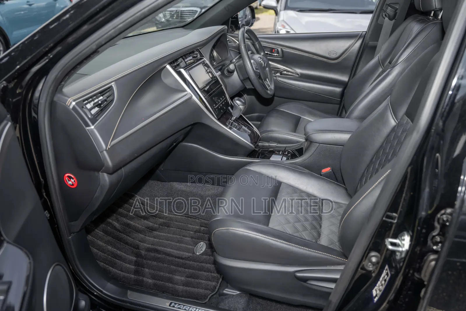 Toyota Harrier 2.0 2019 Black