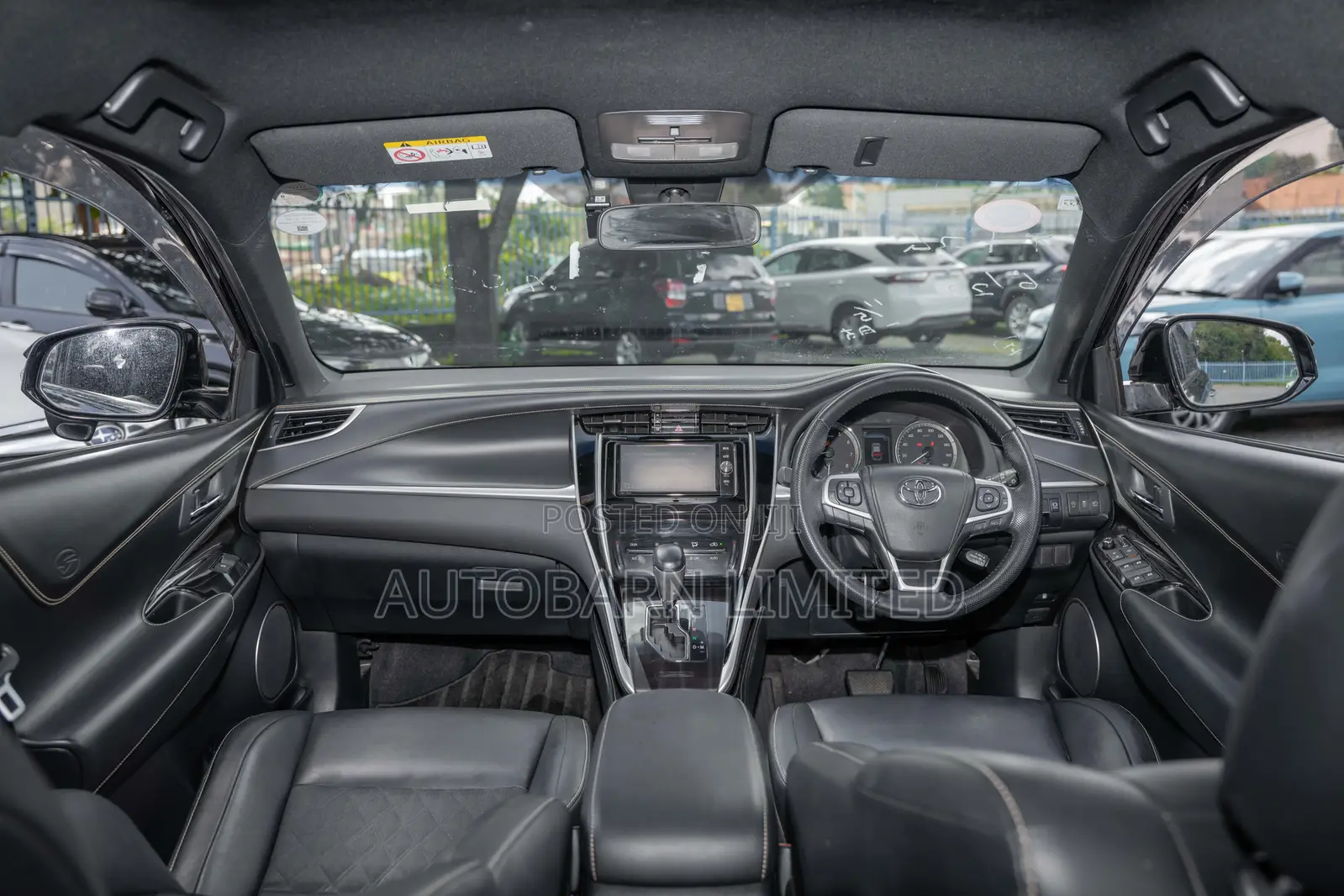 Toyota Harrier 2.0 2019 Black
