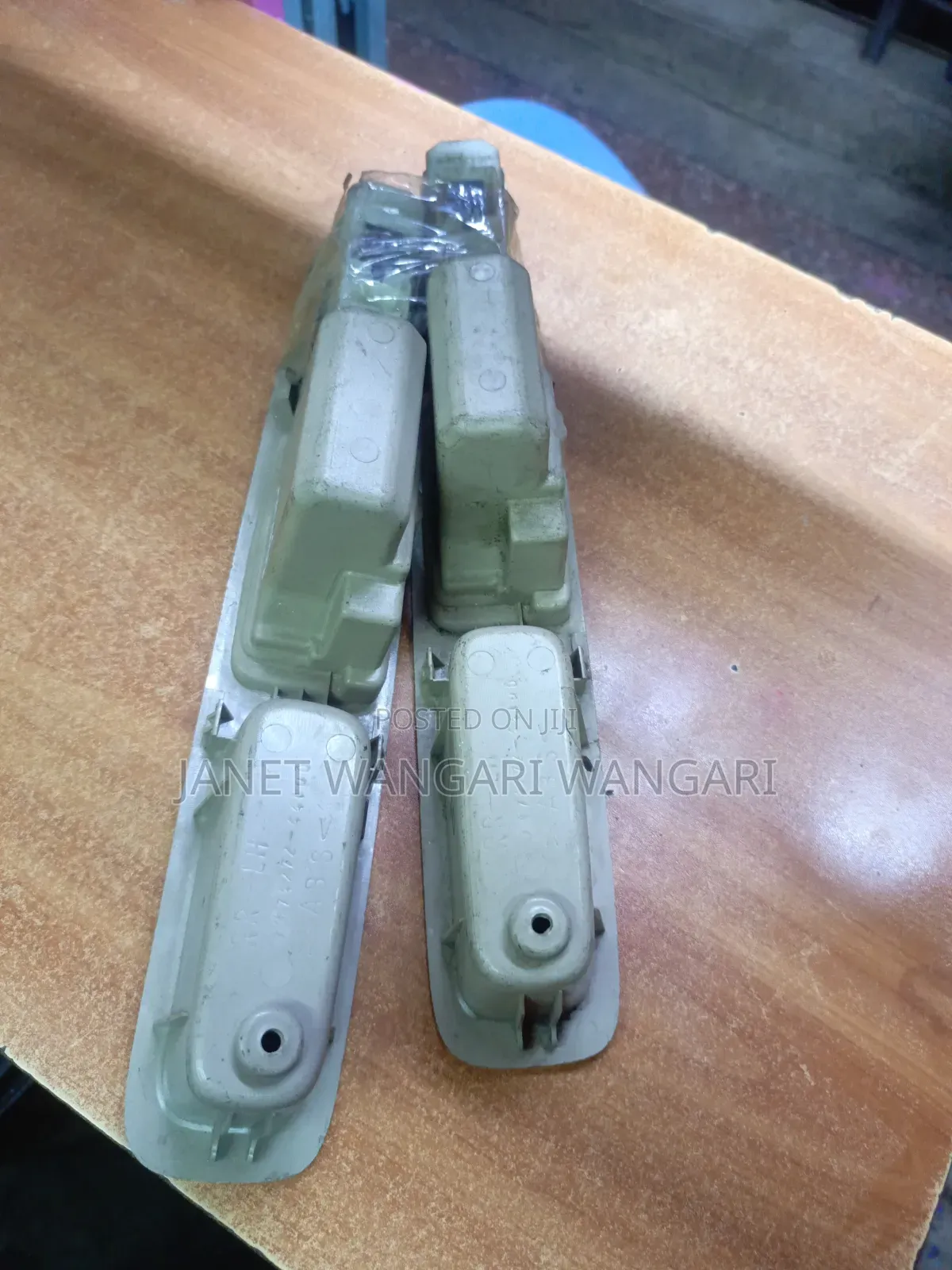 Door Switches Control for Toyota Ipsum
