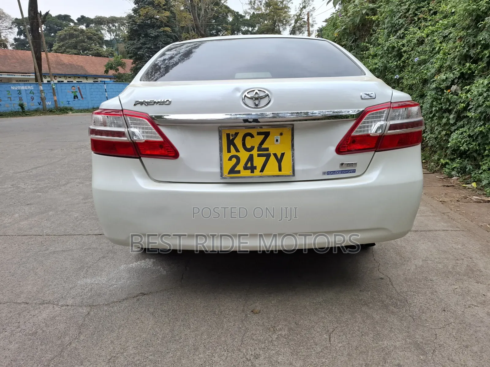Toyota Premio 2013 White