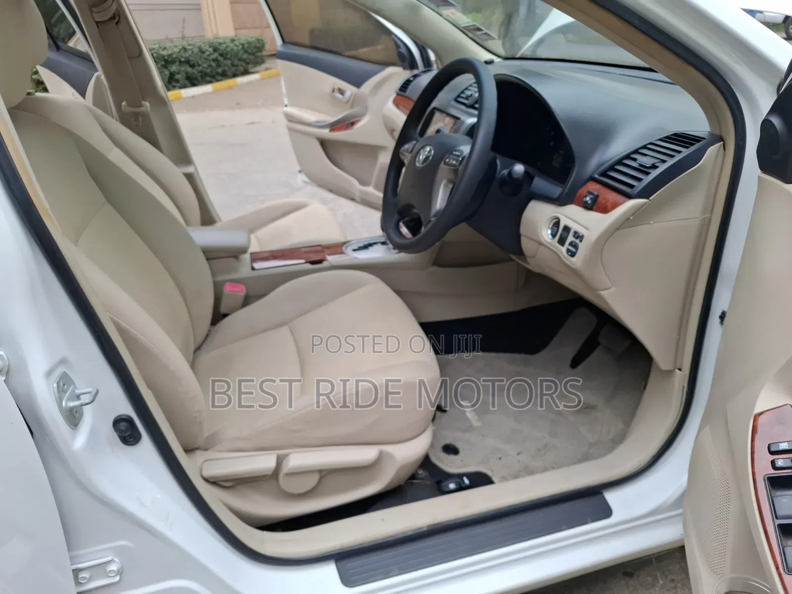 Toyota Premio 2013 White