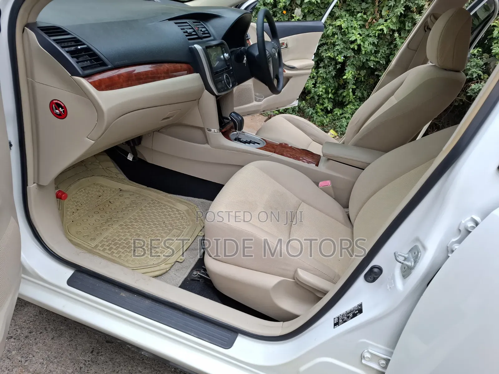 Toyota Premio 2013 White