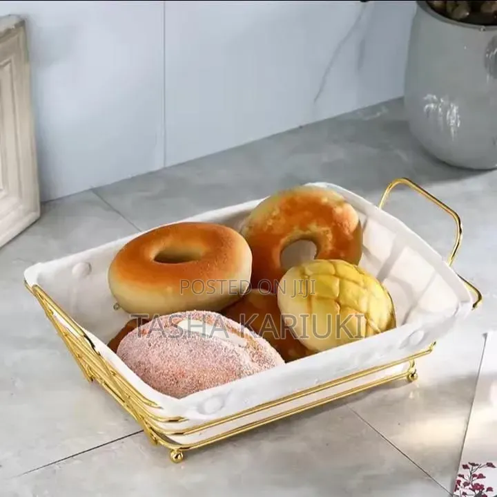*METALLIC Fruit,bread,deco Holder Basket//palette With Cloth
