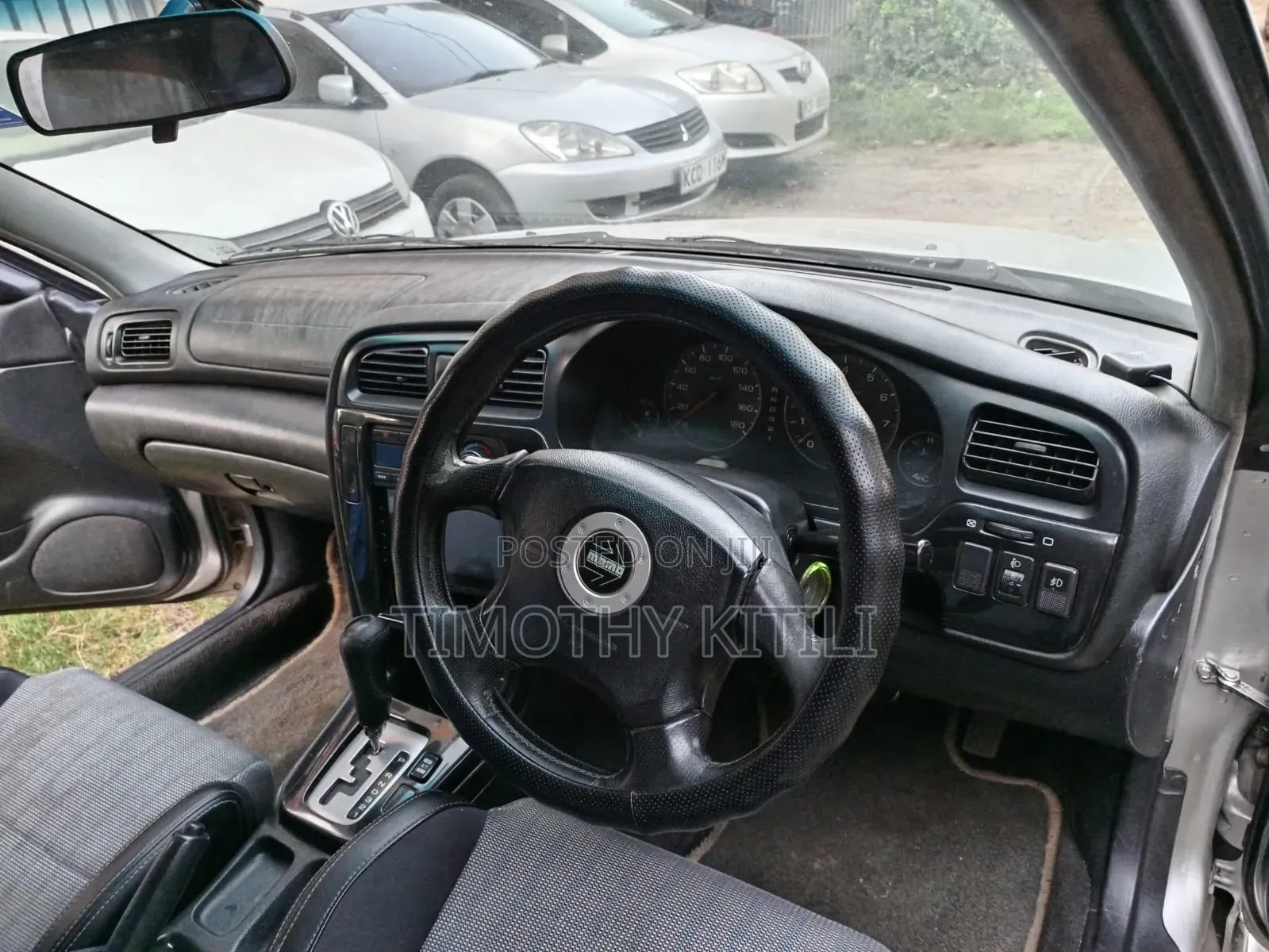Subaru Legacy 2000 Gray