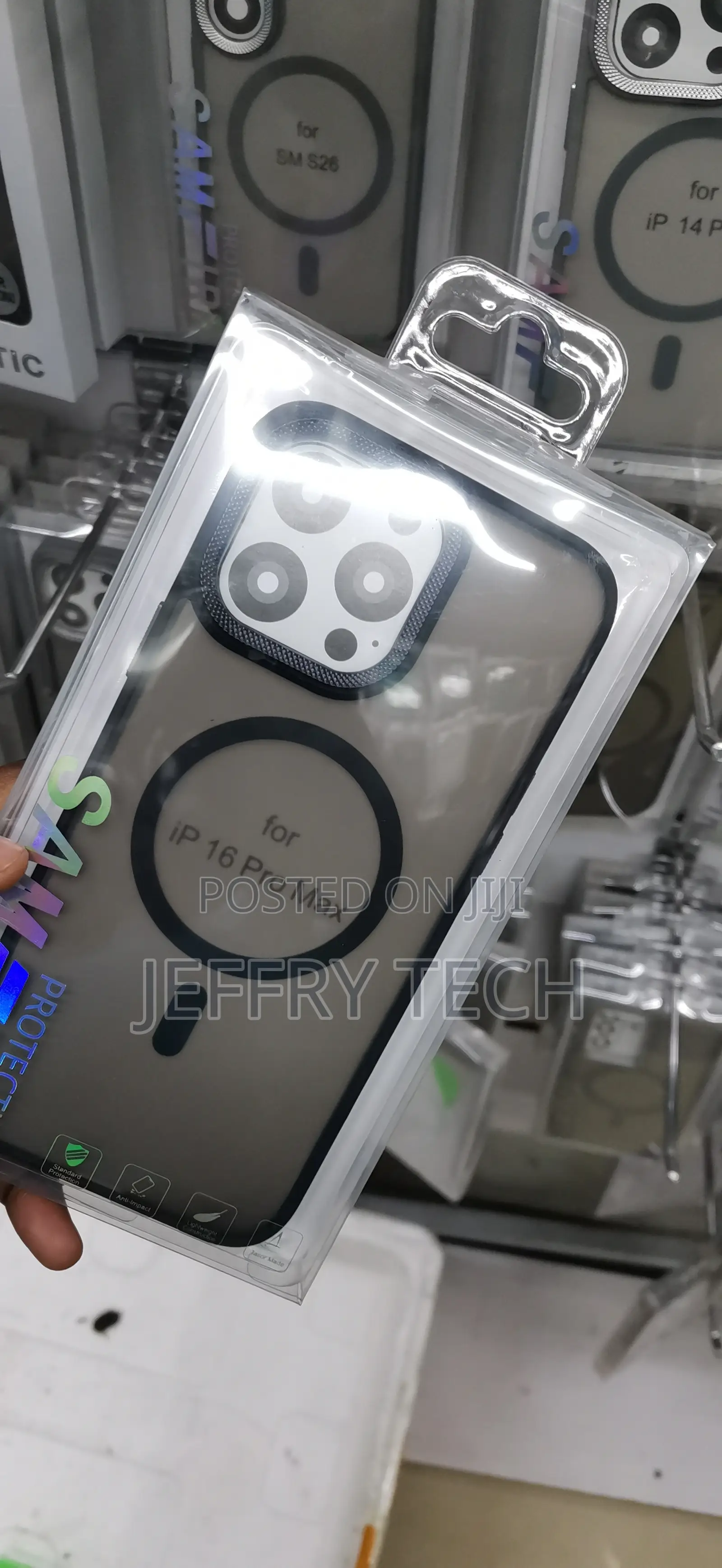 iPhone 16 Pro Max Featuring a Black Bumper Cover
