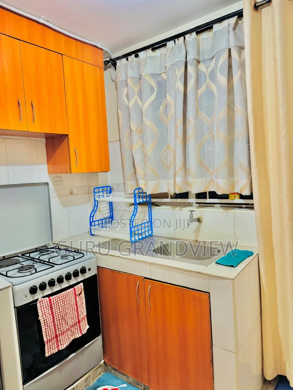 Roasters Modern 2br Airbnb