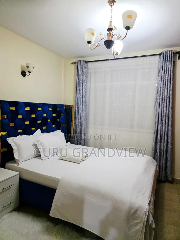 Roasters Modern 2br Airbnb - thumbnail 12